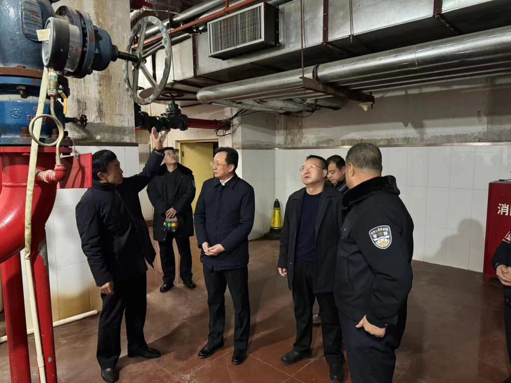 白茫茫院長帶隊進行春節前安全生產大檢查
