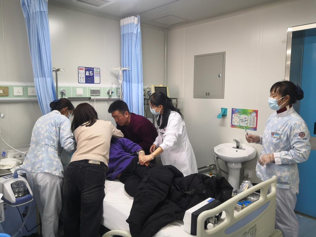 九死一生  生命奇跡——我院兒科一病區成功救治百克威中毒患兒