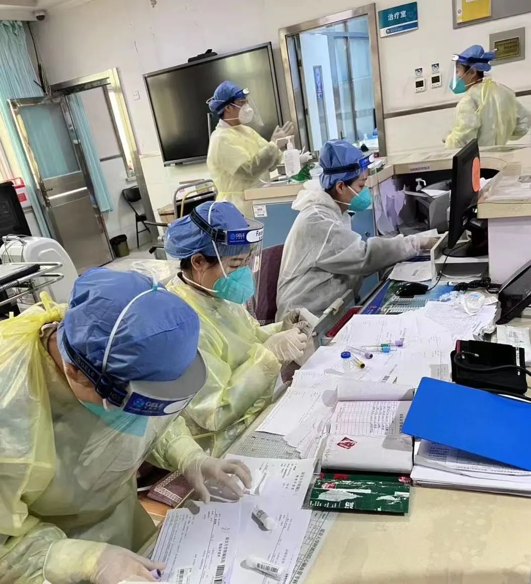 拼盡全力 共克時艱——疼痛康復醫學科抗疫記