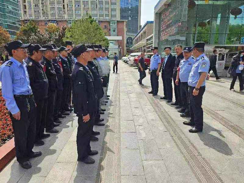 “警”“保”聯(lián)動(dòng)   共建平安醫(yī)院