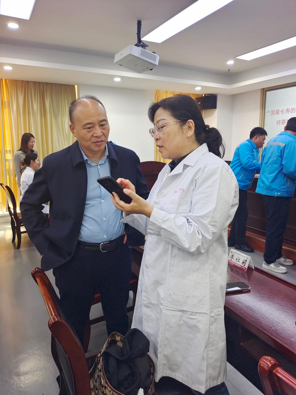 我院內(nèi)分泌代謝科開展2023世界糖尿病日系列宣教義診活動(dòng)