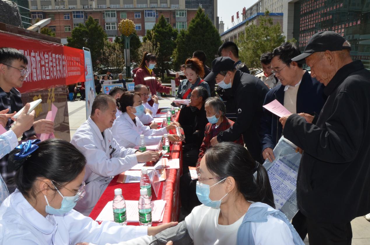 我院腫瘤科開展全國腫瘤防治宣傳周系列活動