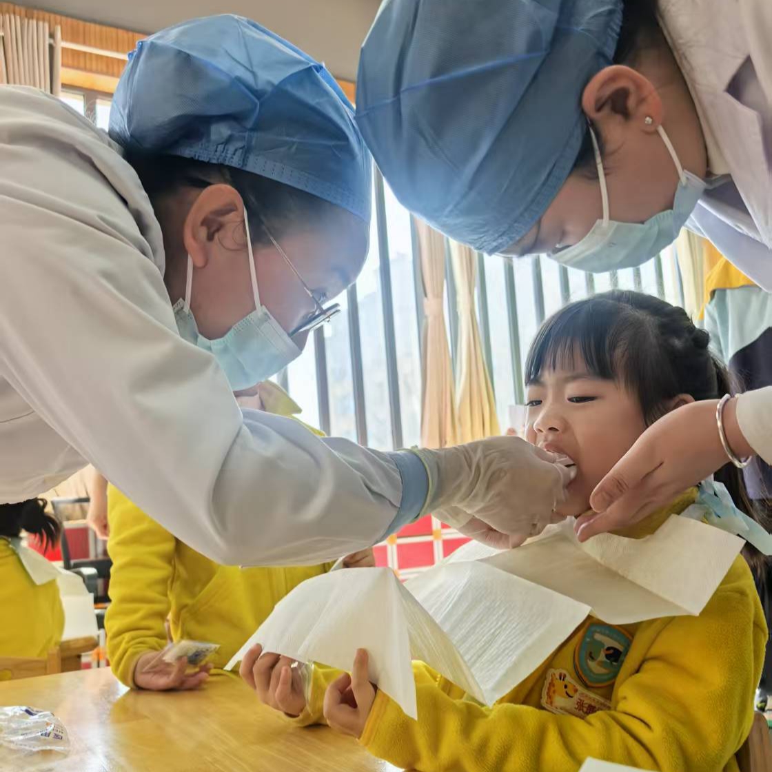 守護童真笑容  共筑健康未來——口腔醫院開展“3?20世界口腔健康日”公益行動