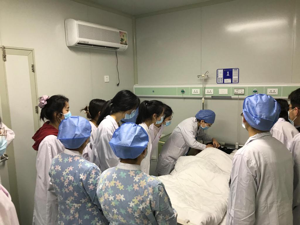 感染病科成功救治1例發(fā)熱、意識(shí)不清、肝硬化肝癌74歲患者