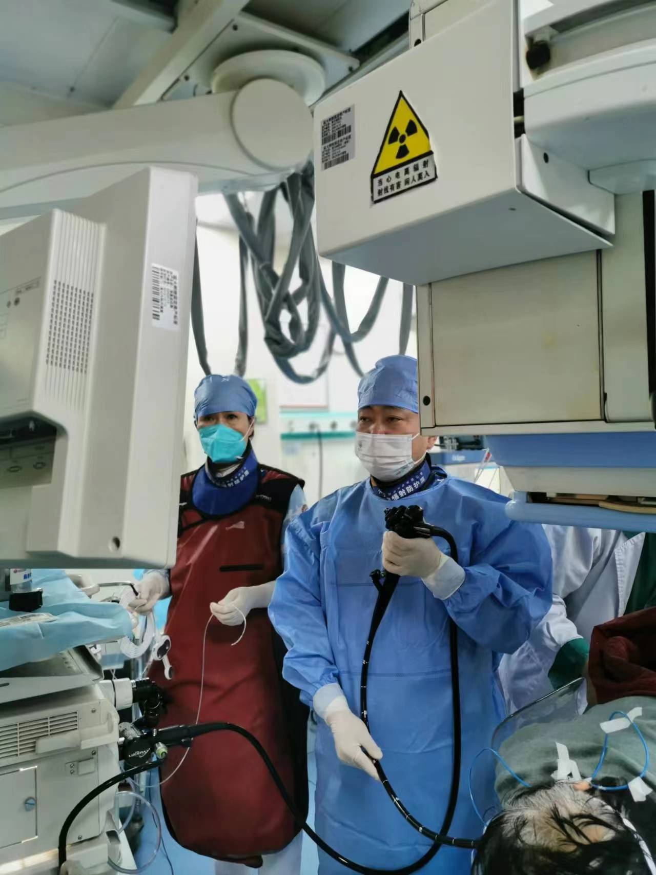 我院消化內(nèi)科成功為99歲老人實(shí)施ERCP內(nèi)鏡下微創(chuàng)取石術(shù)