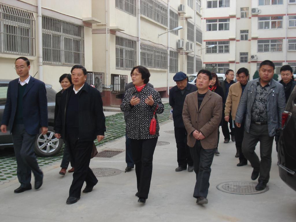 市關工委主任劉兆年一行來我院視察