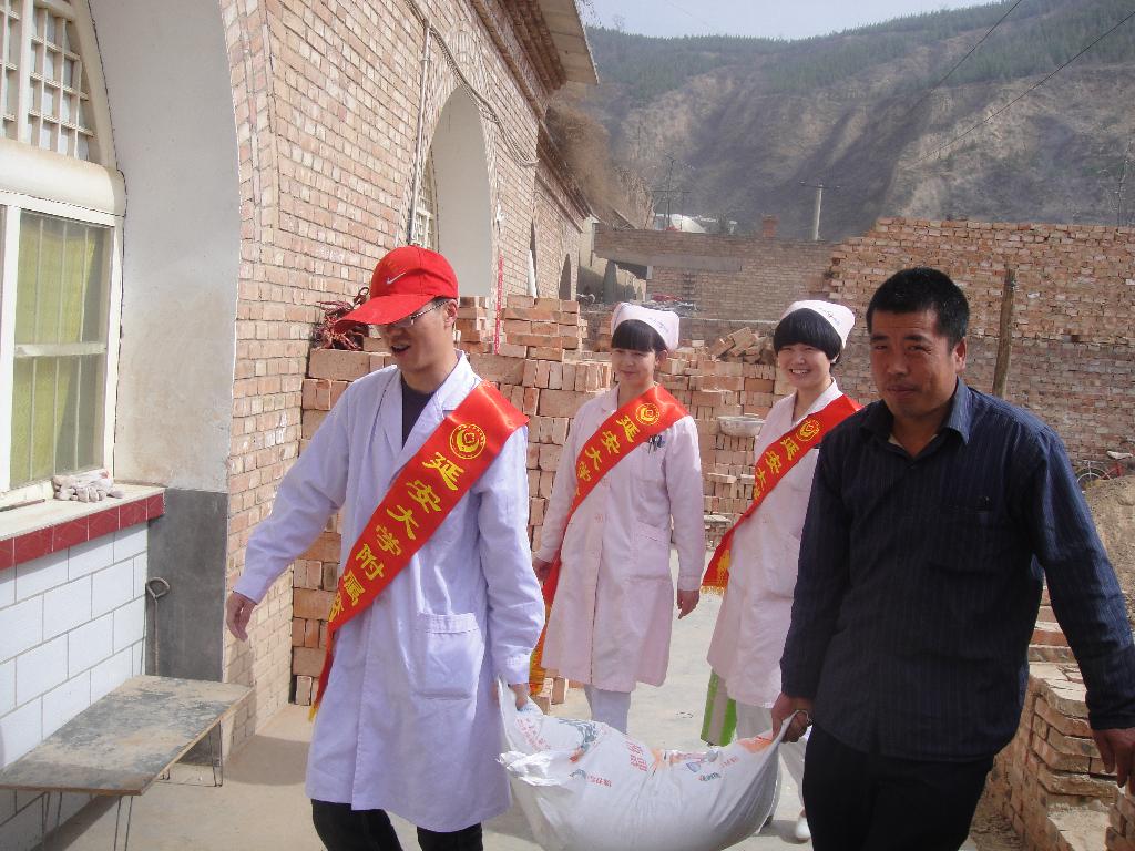 熱心服務患者   無私奉獻愛心